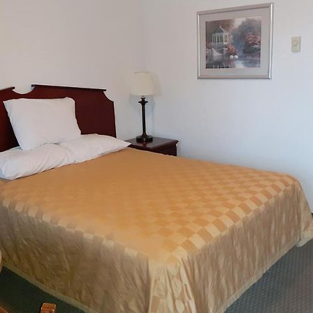 Oyo Hotel Pendleton Or Downtown エクステリア 写真