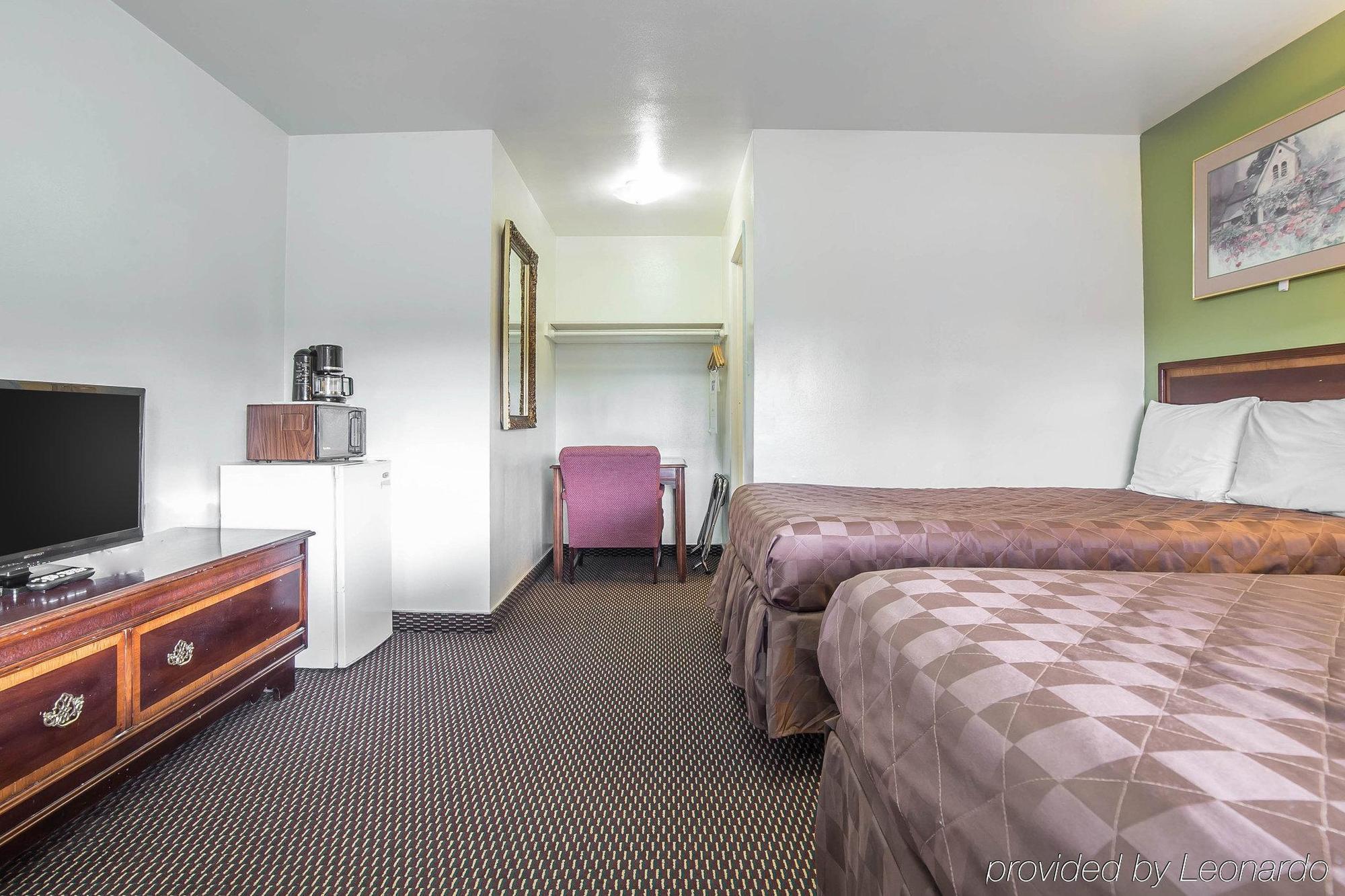 Oyo Hotel Pendleton Or Downtown エクステリア 写真