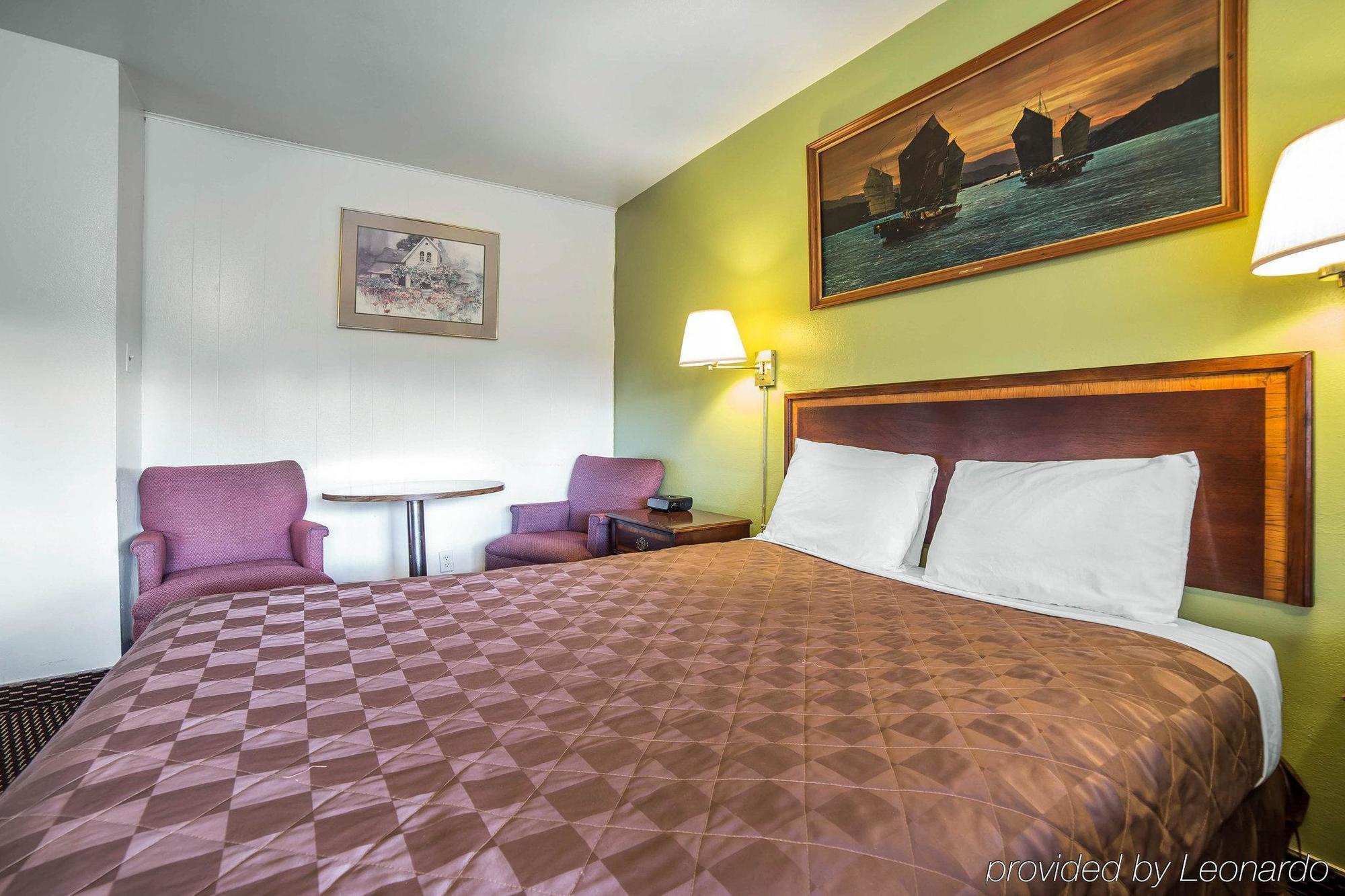 Oyo Hotel Pendleton Or Downtown エクステリア 写真