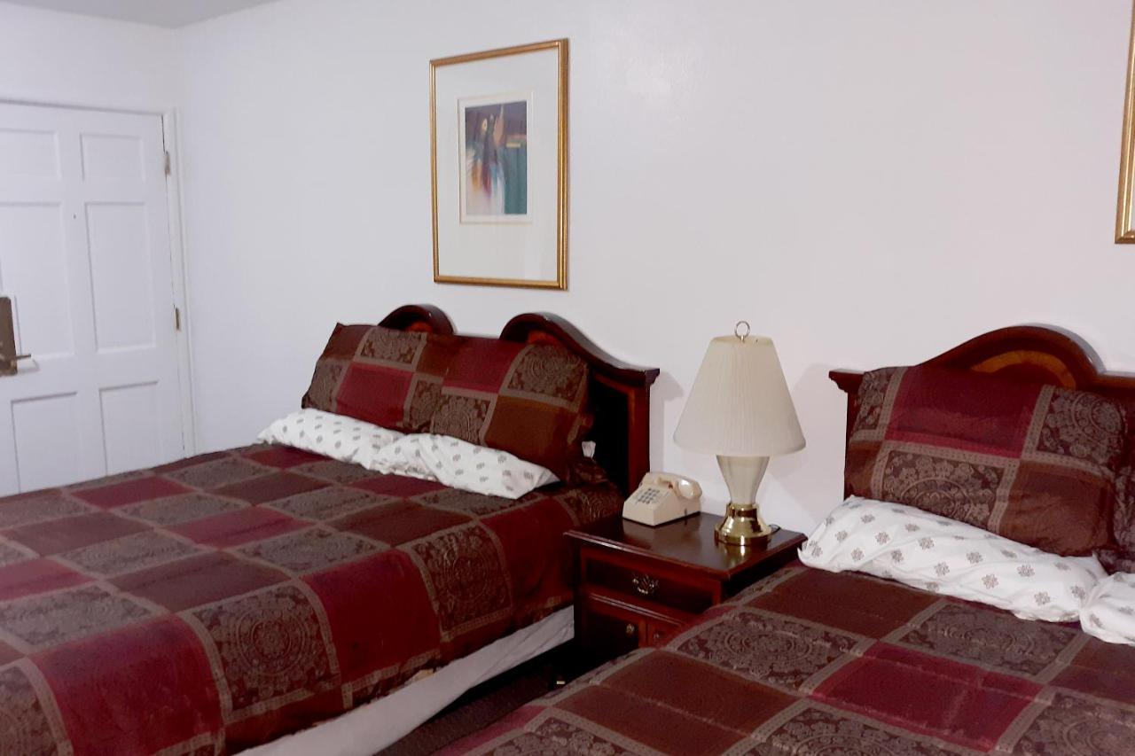 Oyo Hotel Pendleton Or Downtown エクステリア 写真