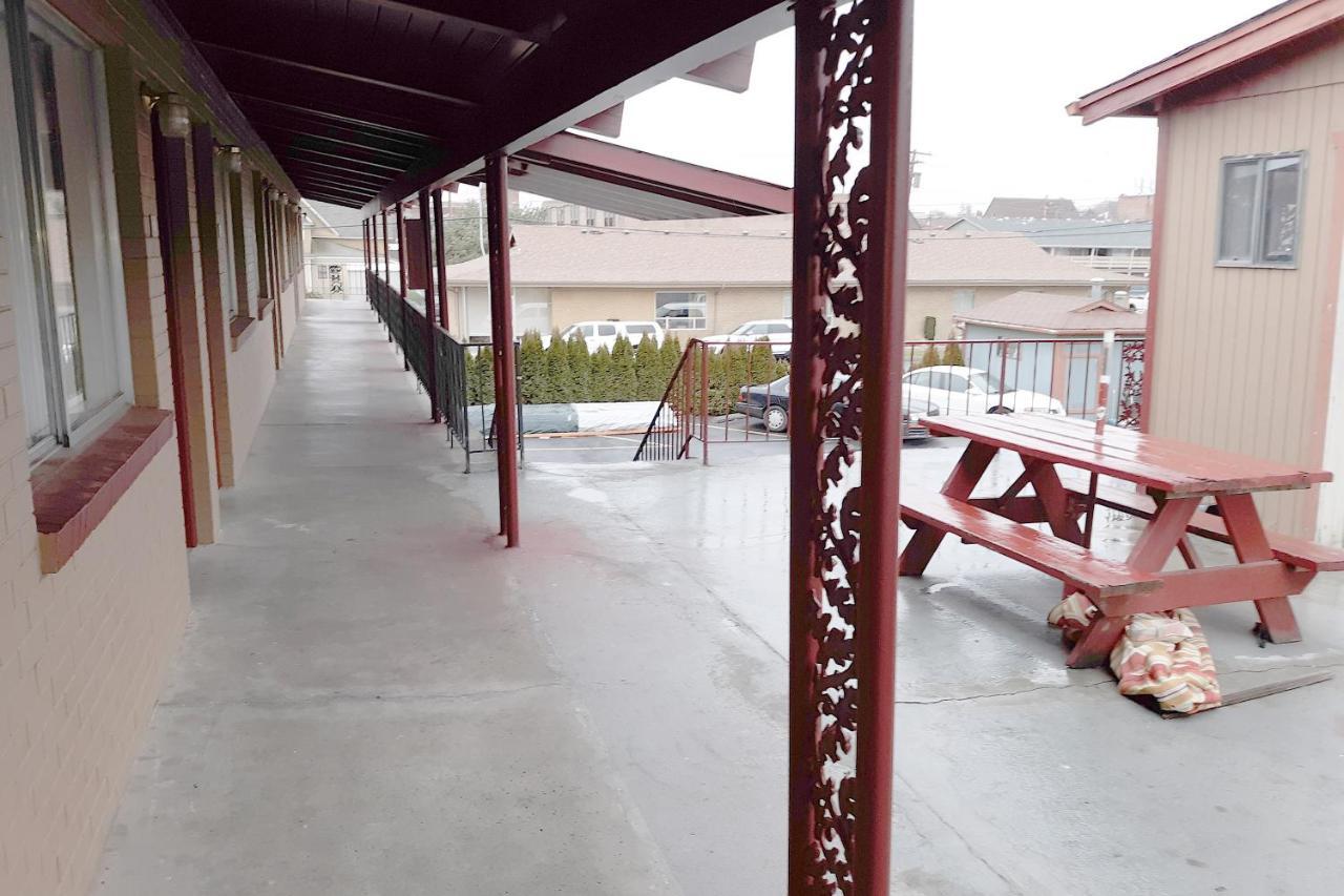 Oyo Hotel Pendleton Or Downtown エクステリア 写真